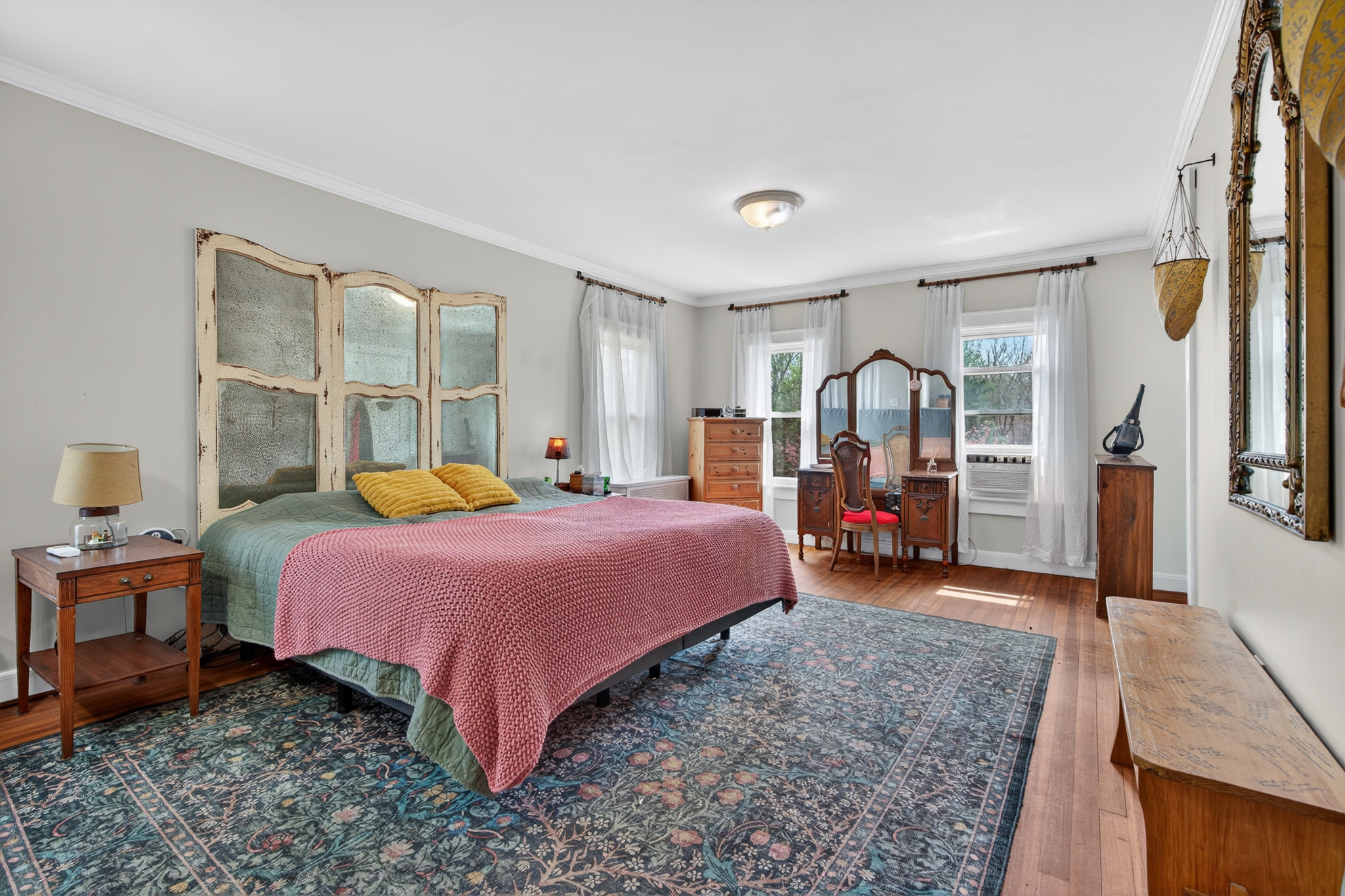 Primary suite